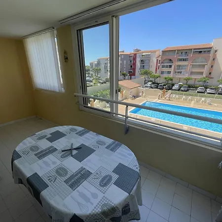 Climatise Avec Piscine, Proche Richelieu, Parking Inclus - Fr-1-723-54 *